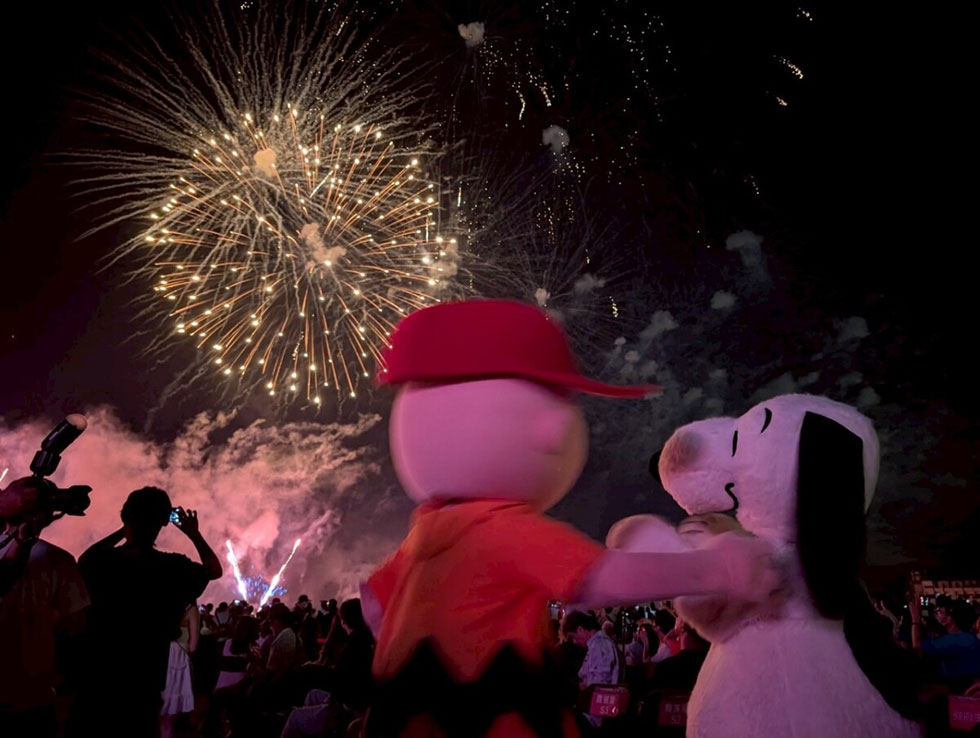 「花生漫畫75週年－探索澎湖夢幻之旅」2025澎湖國際海上花火節盛大開幕