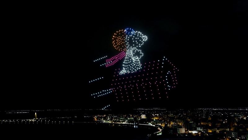 「2025澎湖國際海上花火節」今年夏天有璀璨煙火與可愛的SNOOPY相伴。（澎湖縣政府提供）