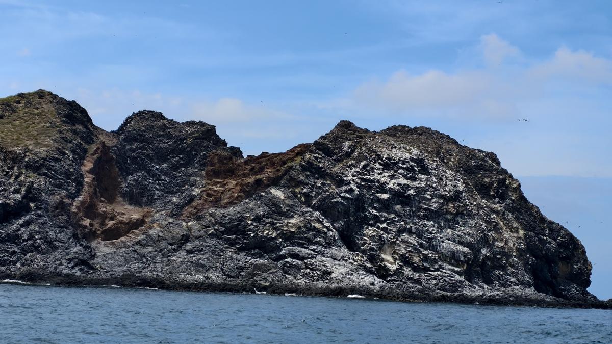 澍湖跳島行程搭船從海上視角欣賞離島之美。 圖：孫家銘攝