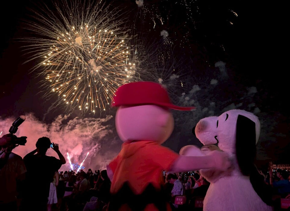 「花生漫畫75週年－探索澎湖夢幻之旅」2025澎湖國際海上花火節盛大開幕